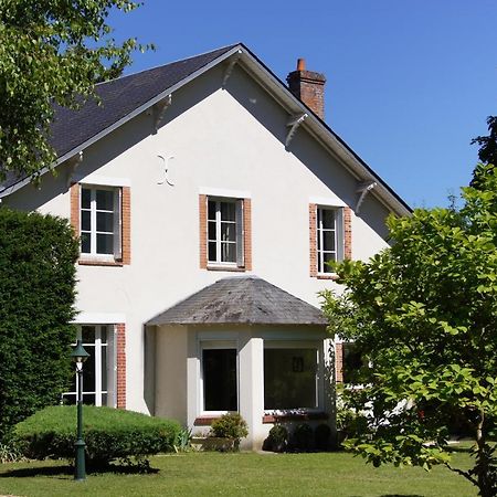 L'Atelier Du Chateau Saint-Ay 外观 照片